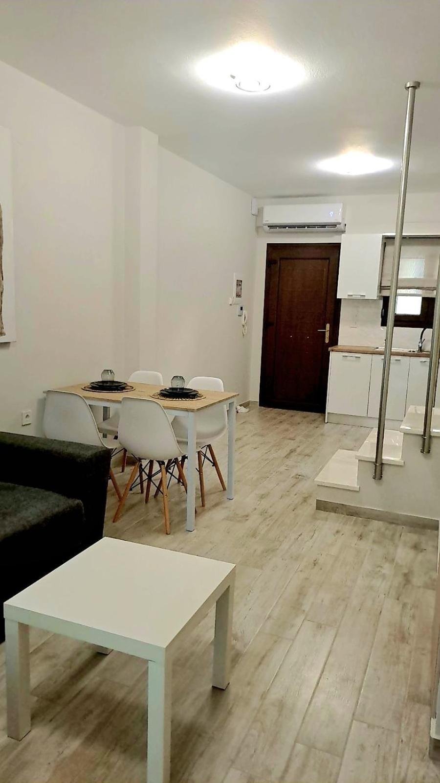 Comfy And Stylish Apt2 Ioánina Exterior foto